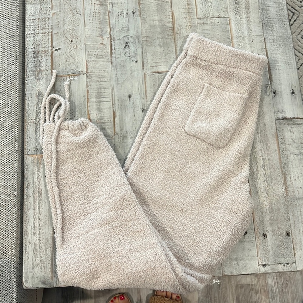 P’tula plush jogger size S oatmeal color